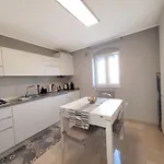 Appartamento Penthouse In The Heart Of With Terrace Bari