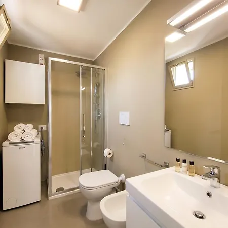 Апартаменти Penthouse In The Heart Of With Terrace