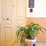 아파트 Penthouse In The Heart Of With Terrace *