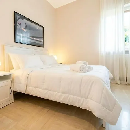Apartment Penthouse In The Heart Of With Terrace Bari